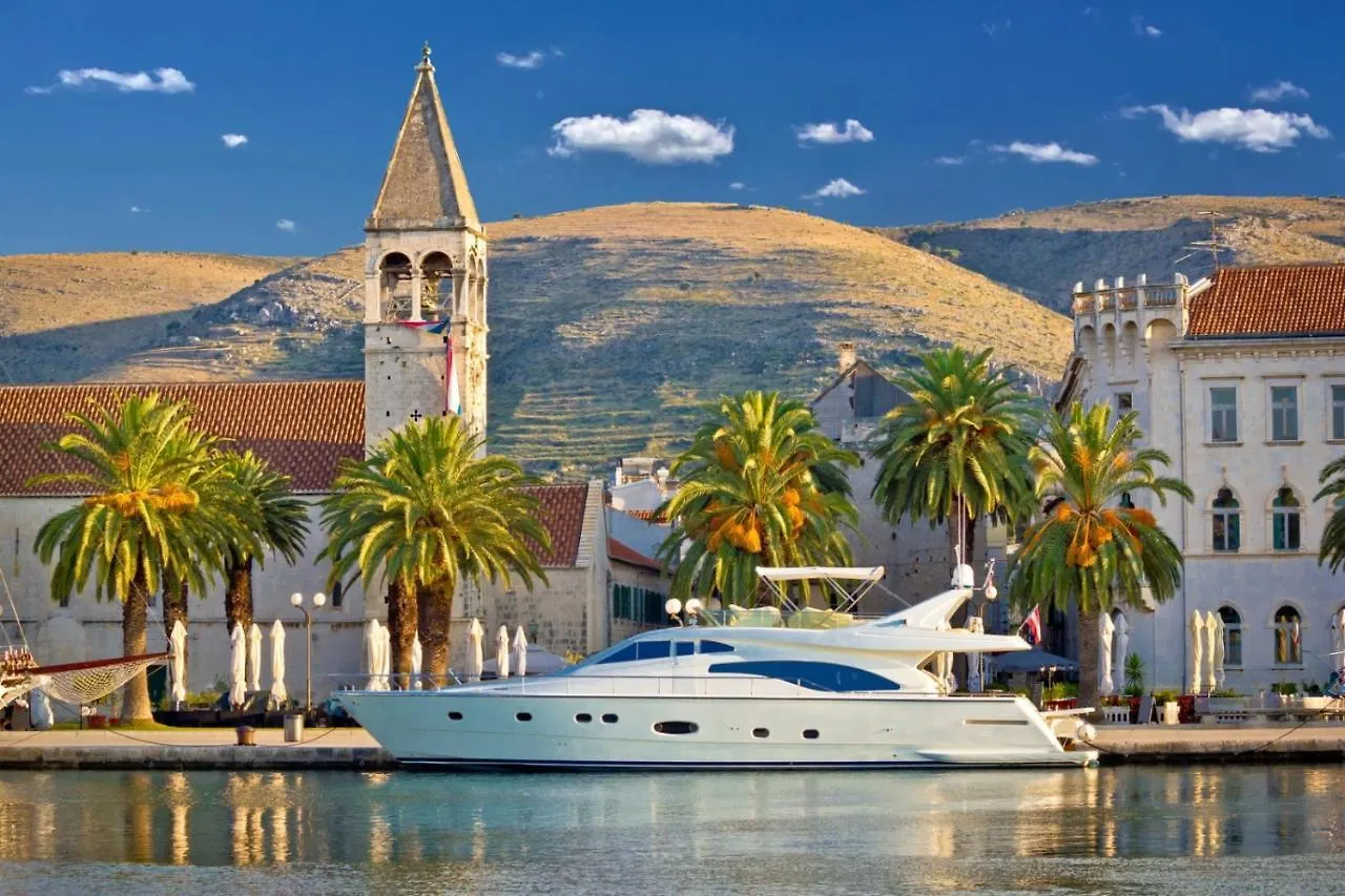 Studio Apartment In Trogir With Balcony, Air Conditioning, Wifi 4328-4 0*,  Croatia