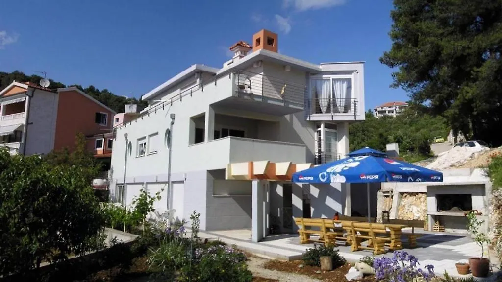 Studio Apartment In Trogir With Balcony, Air Conditioning, Wifi 4328-4 0*,