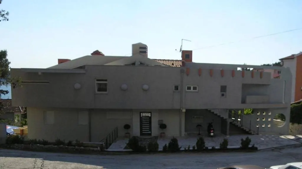 Studio Apartment In Trogir With Balcony, Air Conditioning, Wifi 4328-4