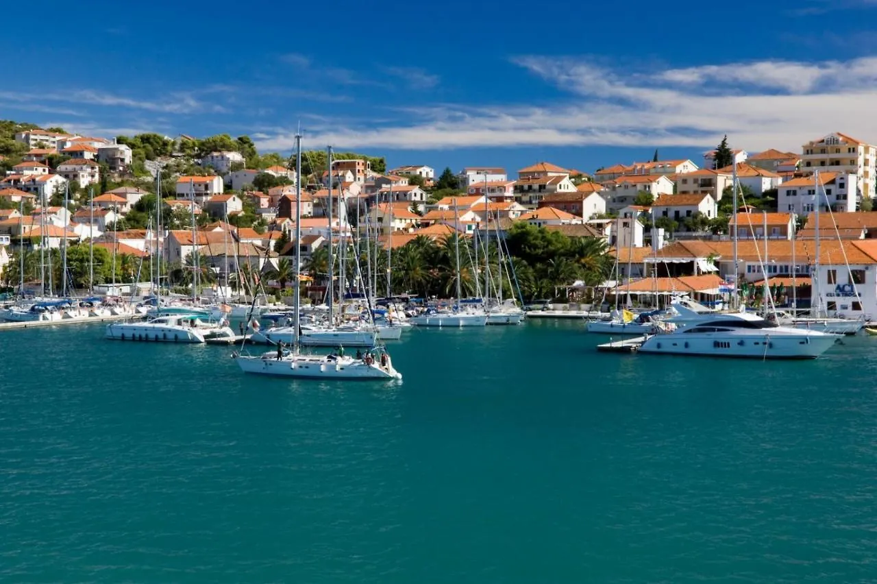 Studio Apartment In Trogir With Balcony, Air Conditioning, Wifi 4328-4